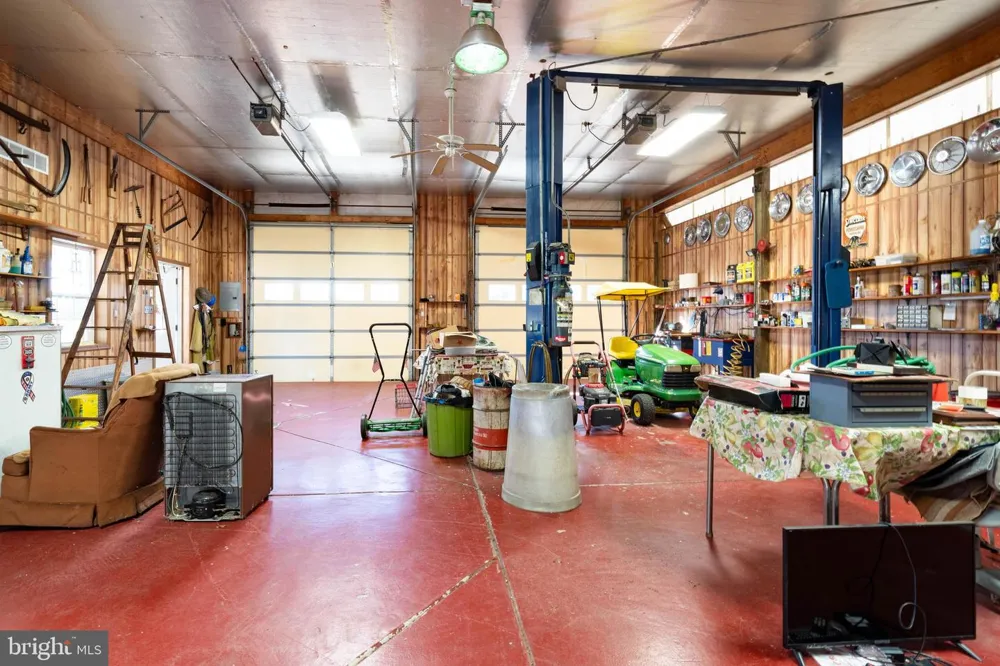 19 MIDDLE ROAD Hammonton, NJ 08037