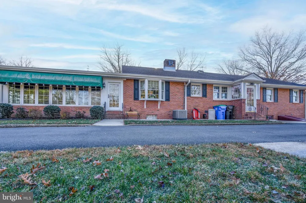 19 MIDDLE ROAD Hammonton, NJ 08037