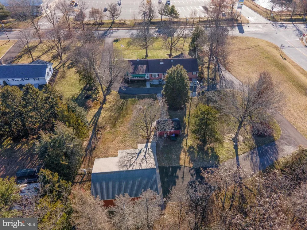 19 MIDDLE ROAD Hammonton, NJ 08037