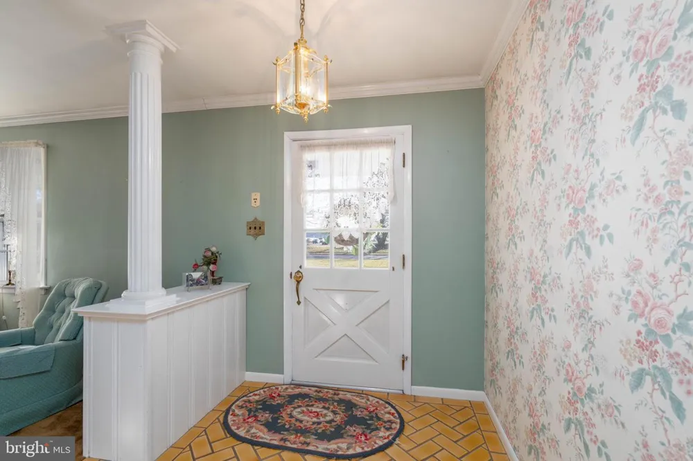 19 MIDDLE ROAD Hammonton, NJ 08037