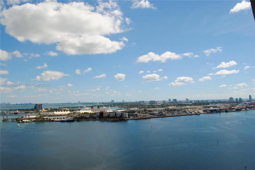 900 Brickell Key Blvd #1602 Miami, FL 33131