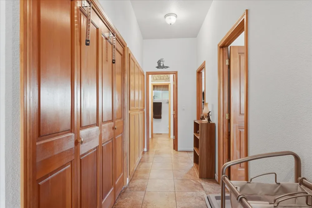 43319 Leach Rd Ahwahnee, CA 93601