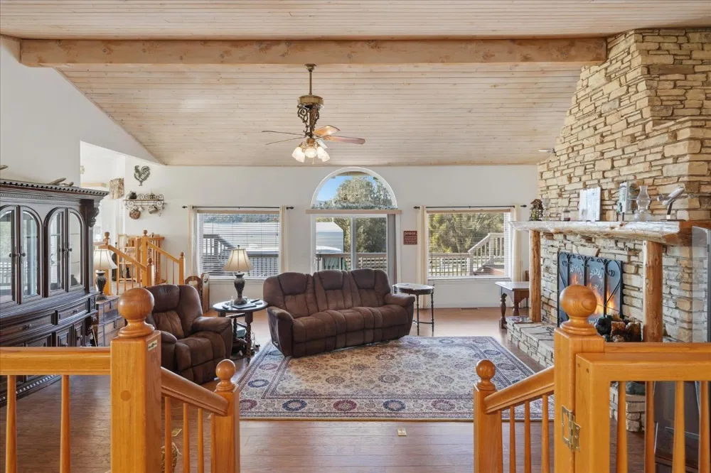 43319 Leach Rd Ahwahnee, CA 93601