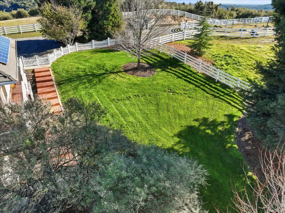 43319 Leach Rd Ahwahnee, CA 93601