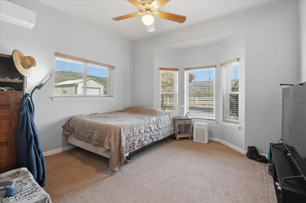 43319 Leach Rd Ahwahnee, CA 93601