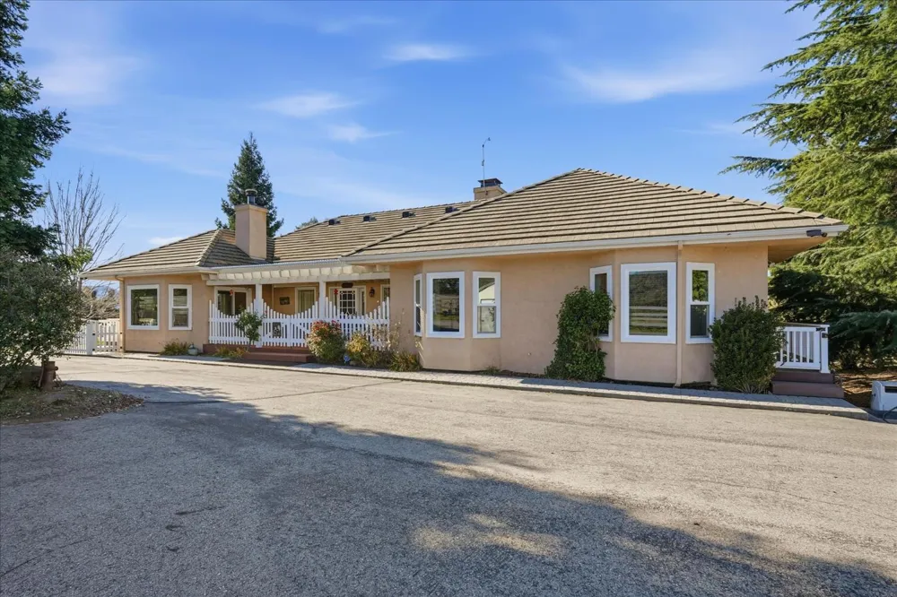 43319 Leach Rd Ahwahnee, CA 93601