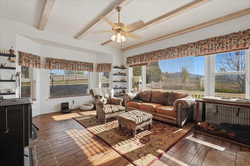 43319 Leach Rd Ahwahnee, CA 93601
