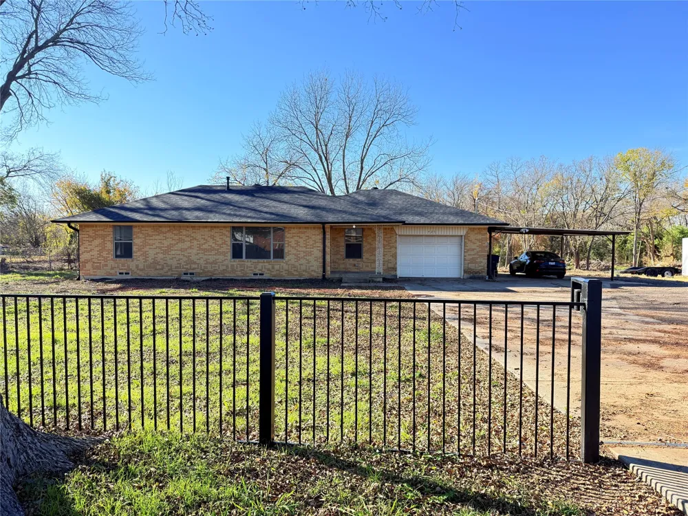 425 Cheshier Road Lancaster, TX 75146