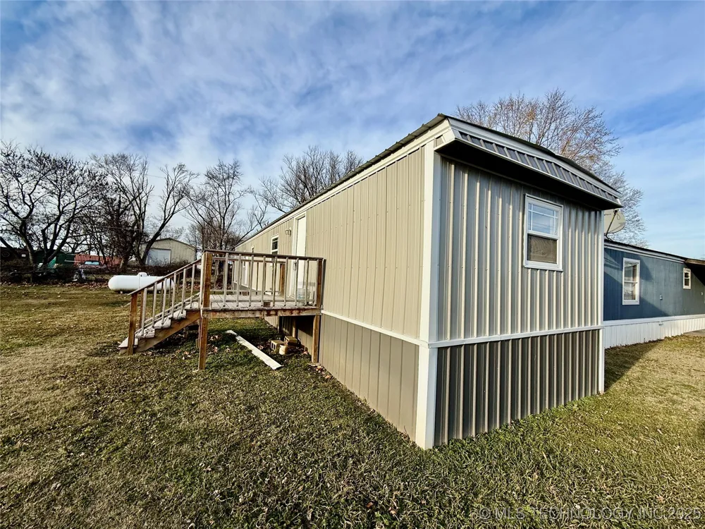 25271 S 606 Grove, OK 74344