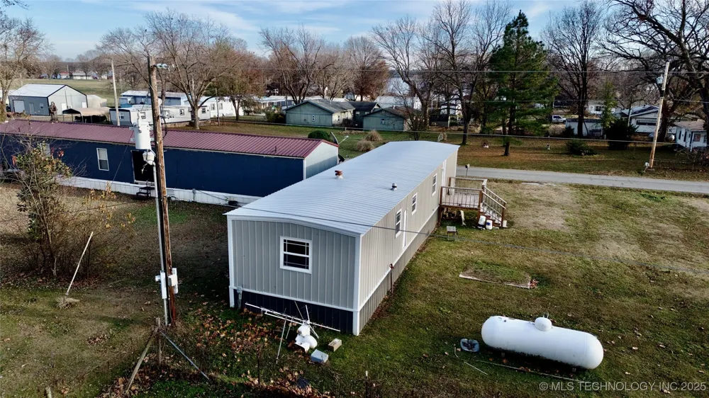 25271 S 606 Grove, OK 74344