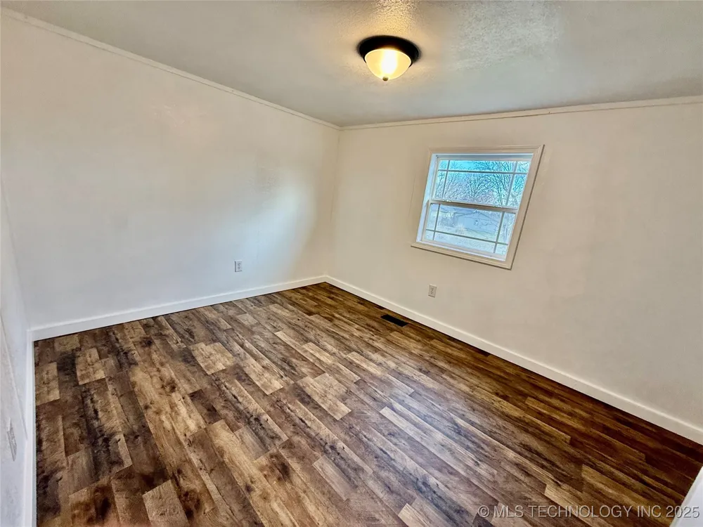 25271 S 606 Grove, OK 74344