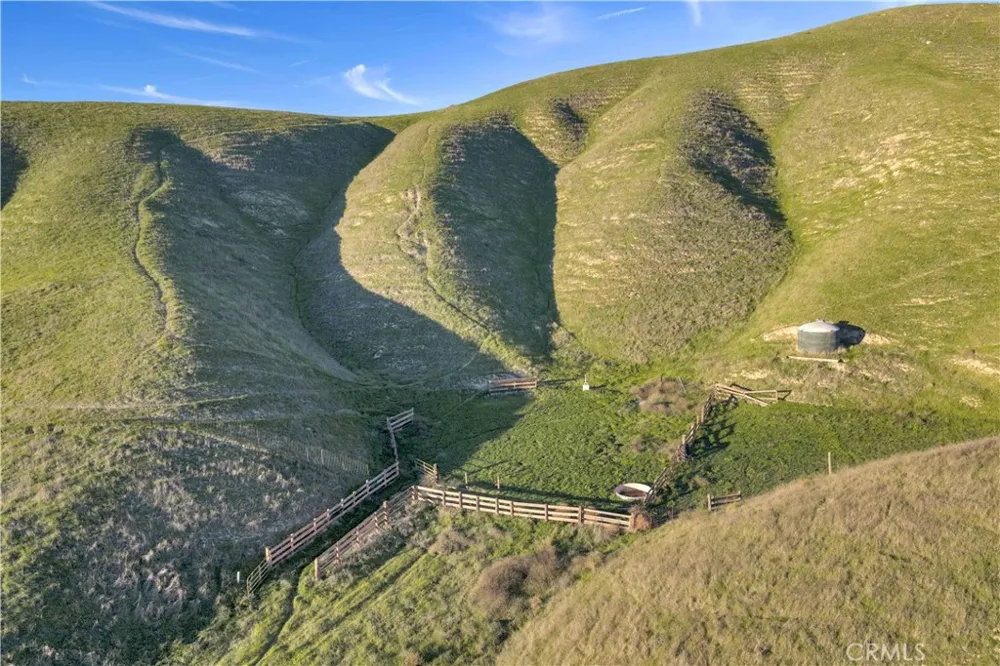 1990 E 46 Shandon, CA 93461