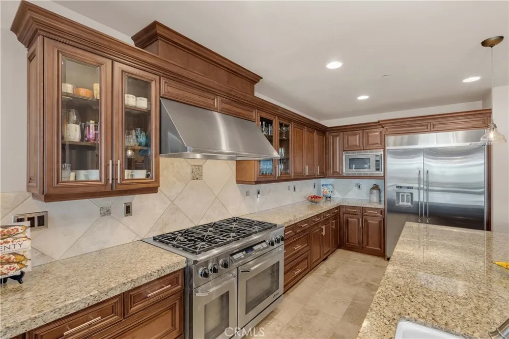 1990 E 46 Shandon, CA 93461