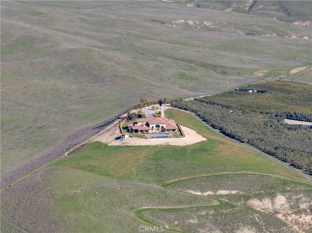 1990 E 46 Shandon, CA 93461