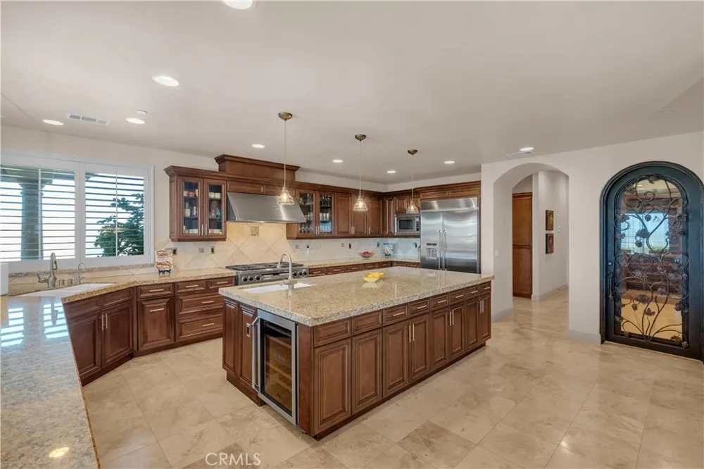 1990 E 46 Shandon, CA 93461