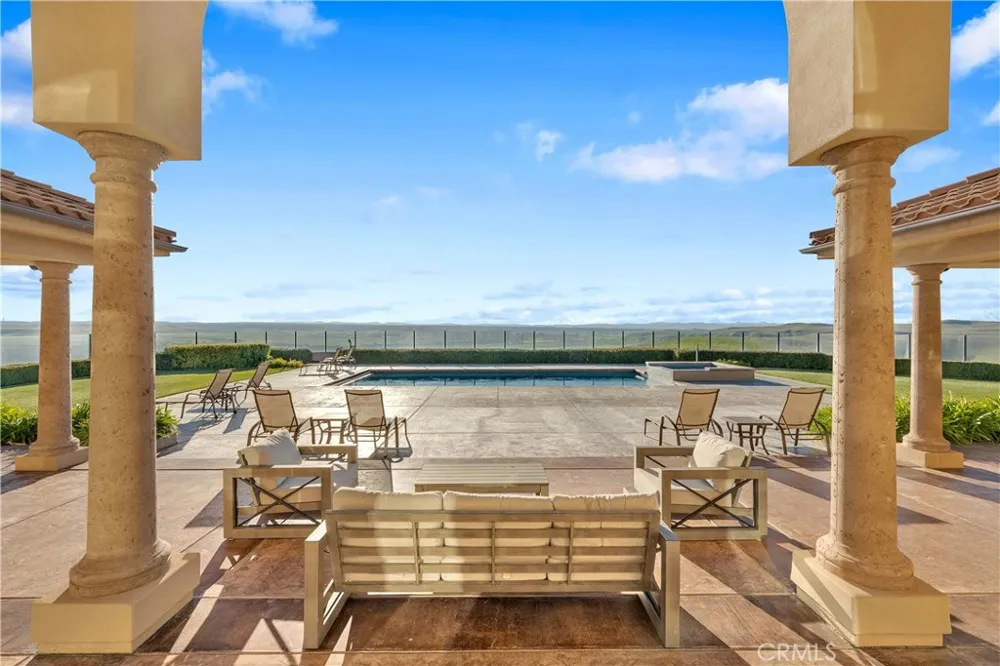 1990 E 46 Shandon, CA 93461
