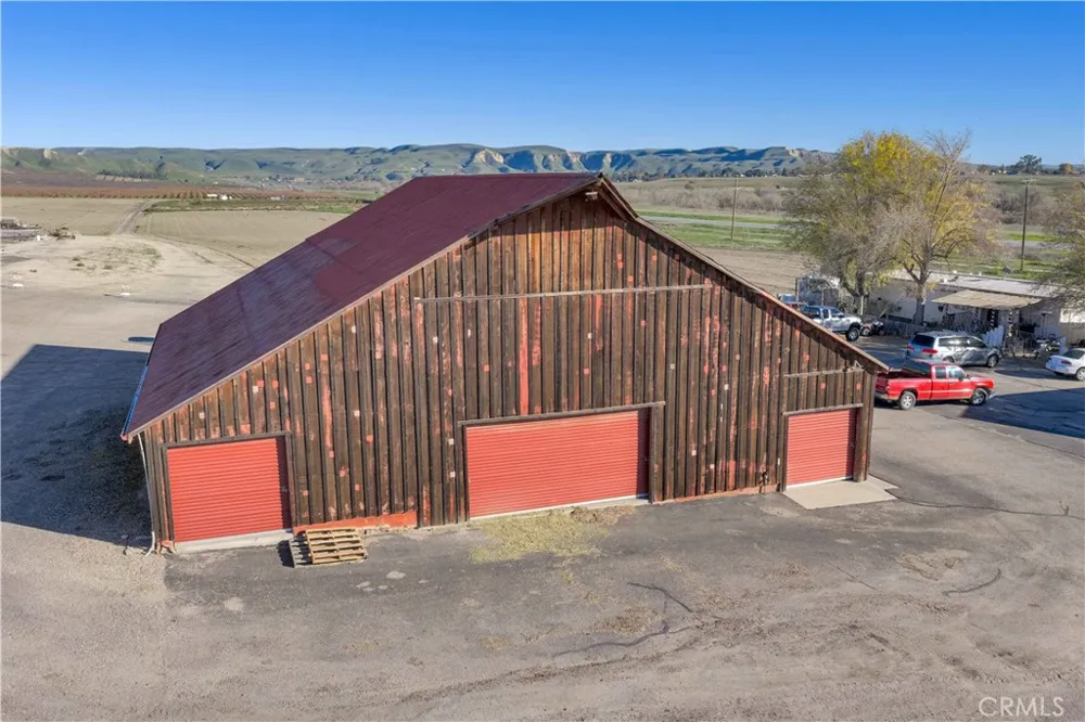 1990 E 46 Shandon, CA 93461