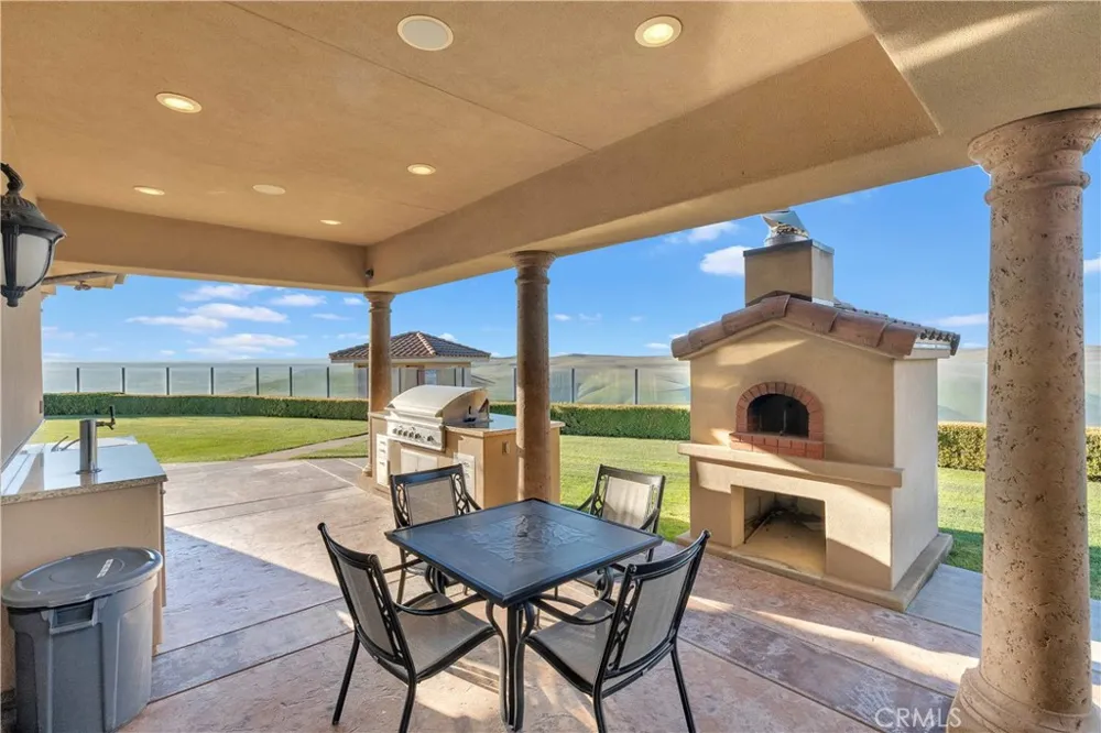 1990 E 46 Shandon, CA 93461