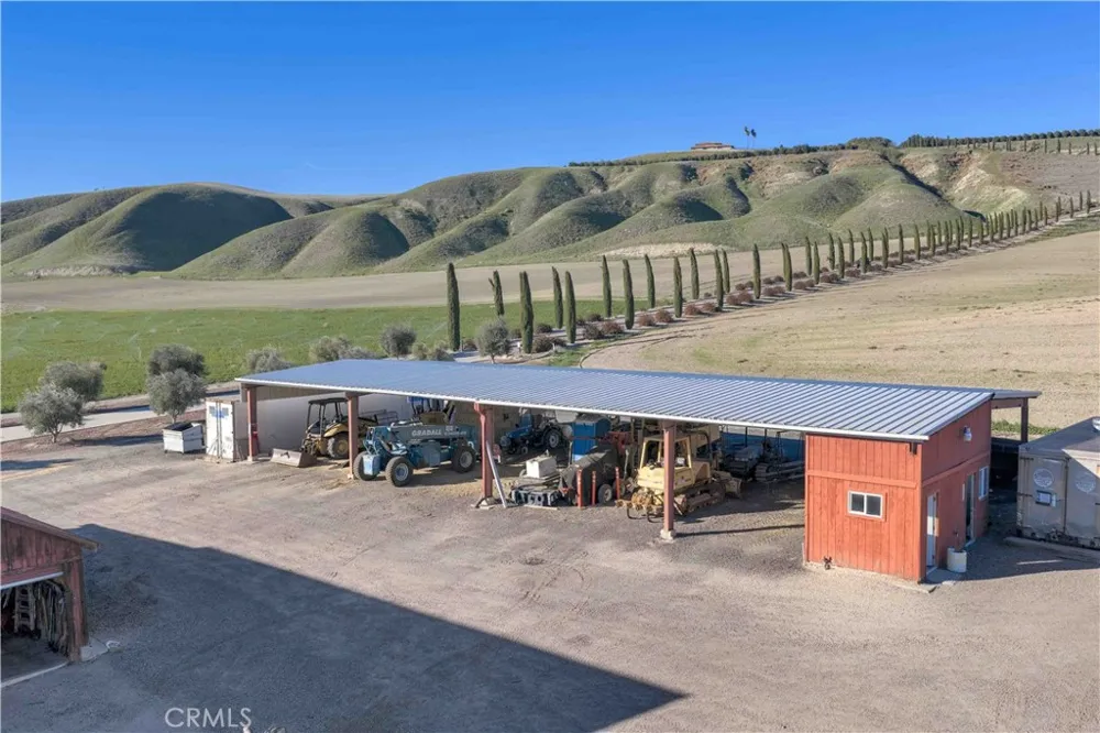 1990 E 46 Shandon, CA 93461