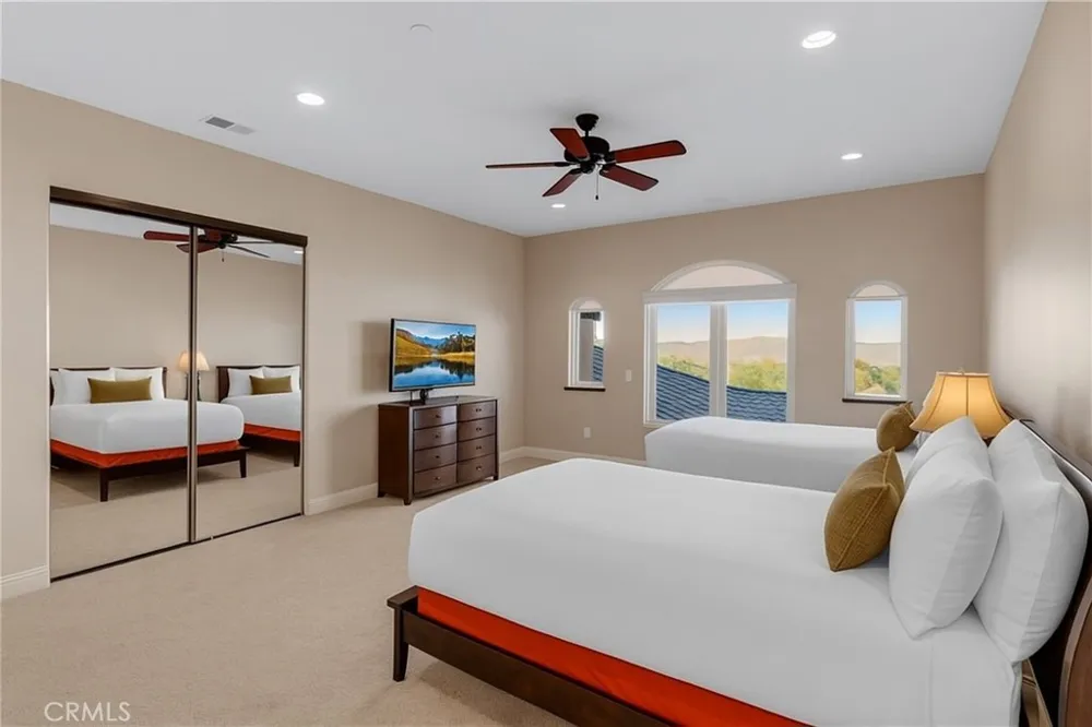 1990 E 46 Shandon, CA 93461
