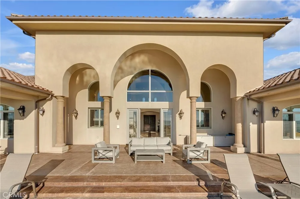 1990 E 46 Shandon, CA 93461