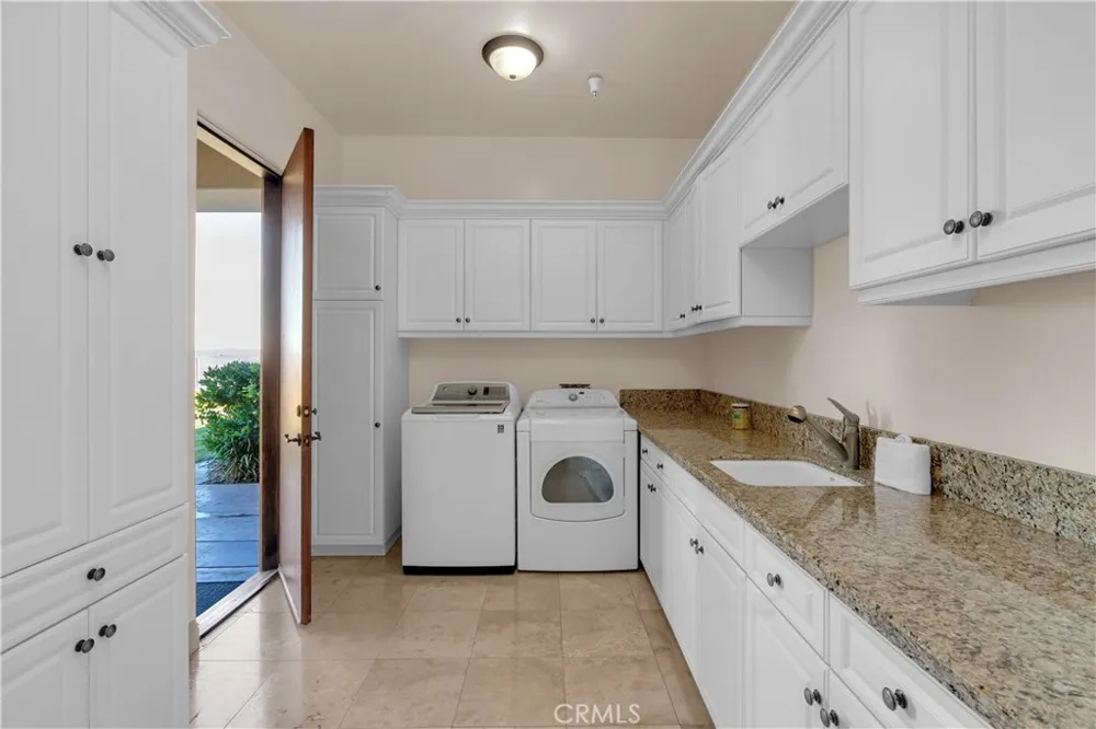 1990 E 46 Shandon, CA 93461