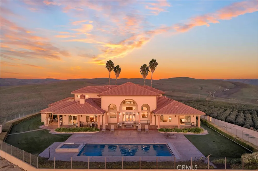 1990 E 46 Shandon, CA 93461