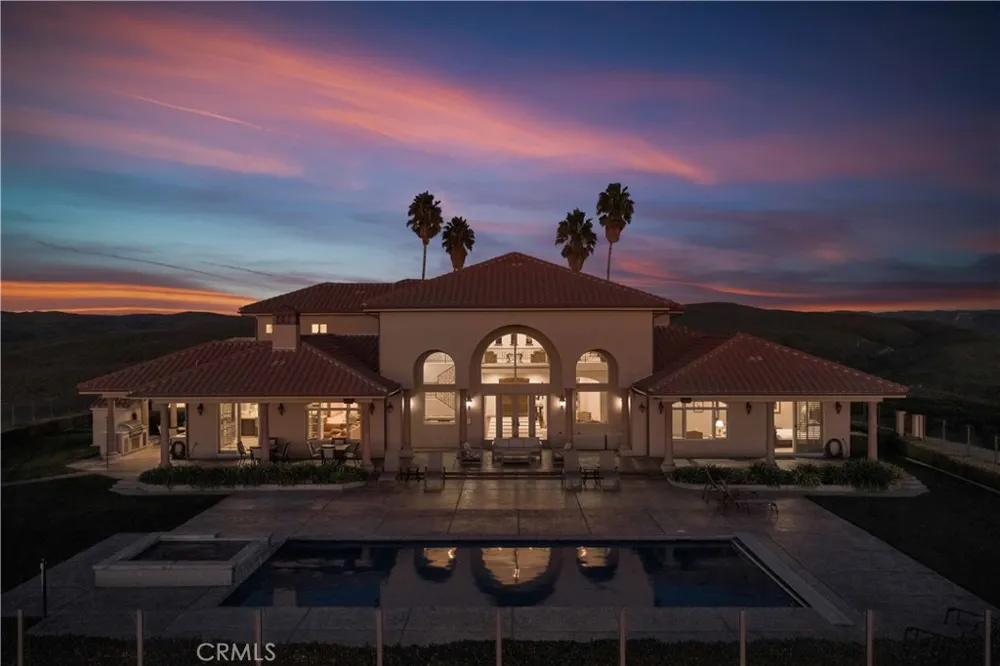 1990 E 46 Shandon, CA 93461