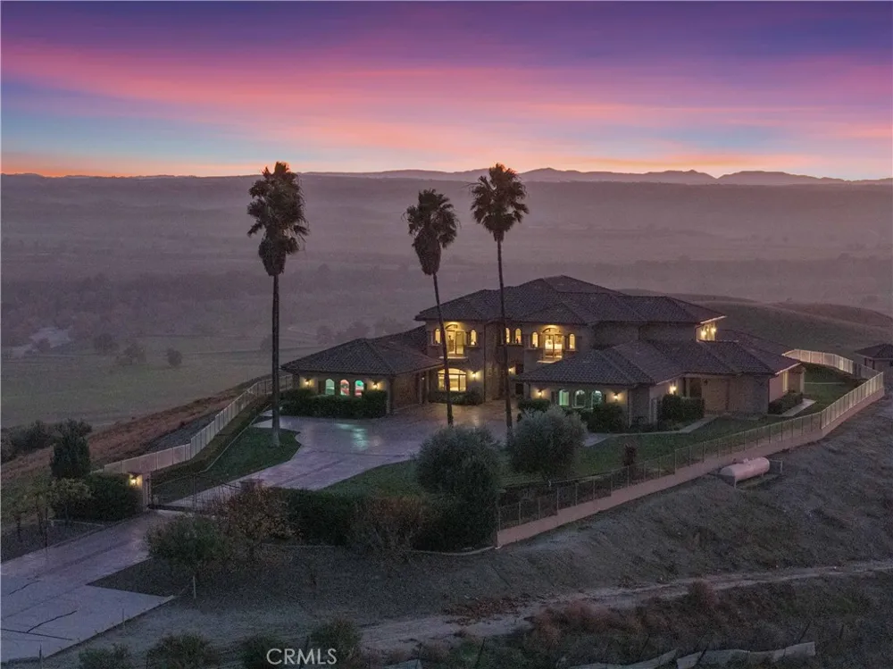 1990 E 46 Shandon, CA 93461