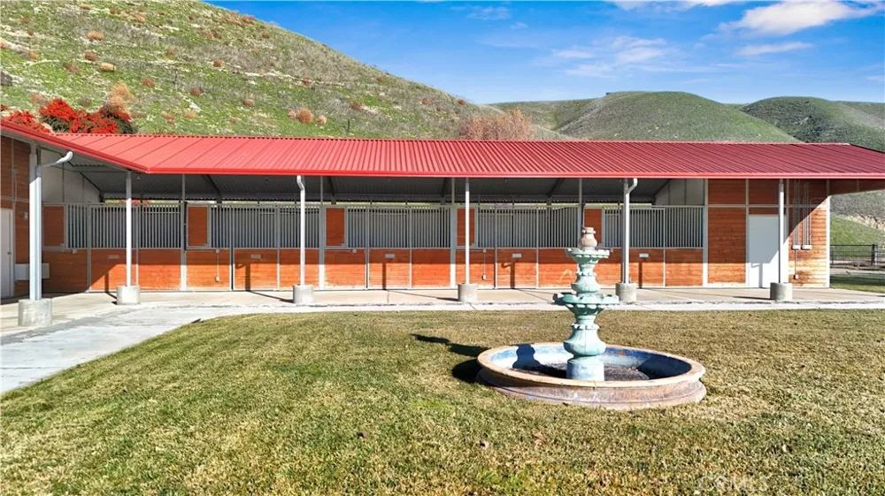 1990 E 46 Shandon, CA 93461