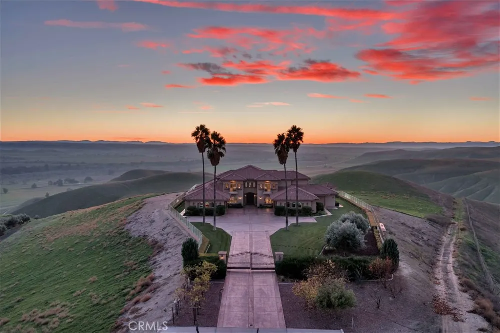 1990 E 46 Shandon, CA 93461