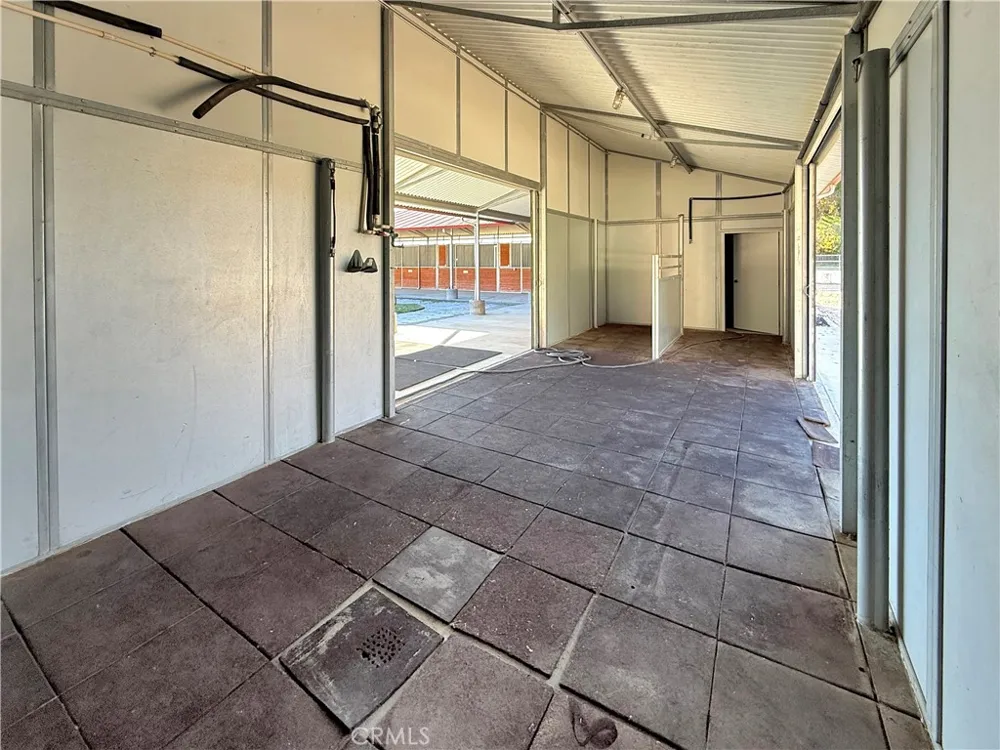 1990 E 46 Shandon, CA 93461