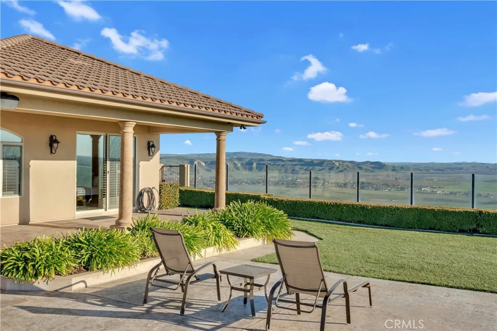 1990 E 46 Shandon, CA 93461