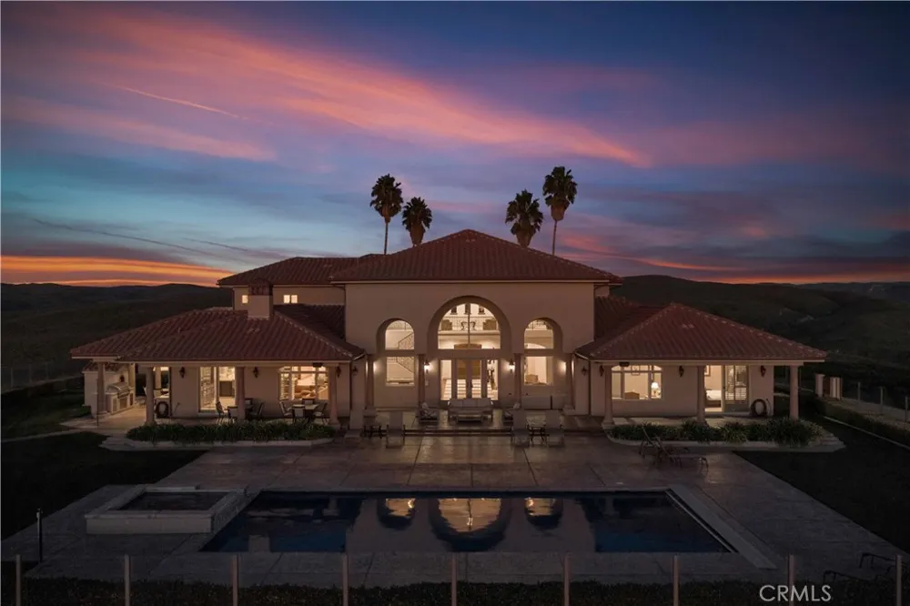 1990 E 46 Shandon, CA 93461