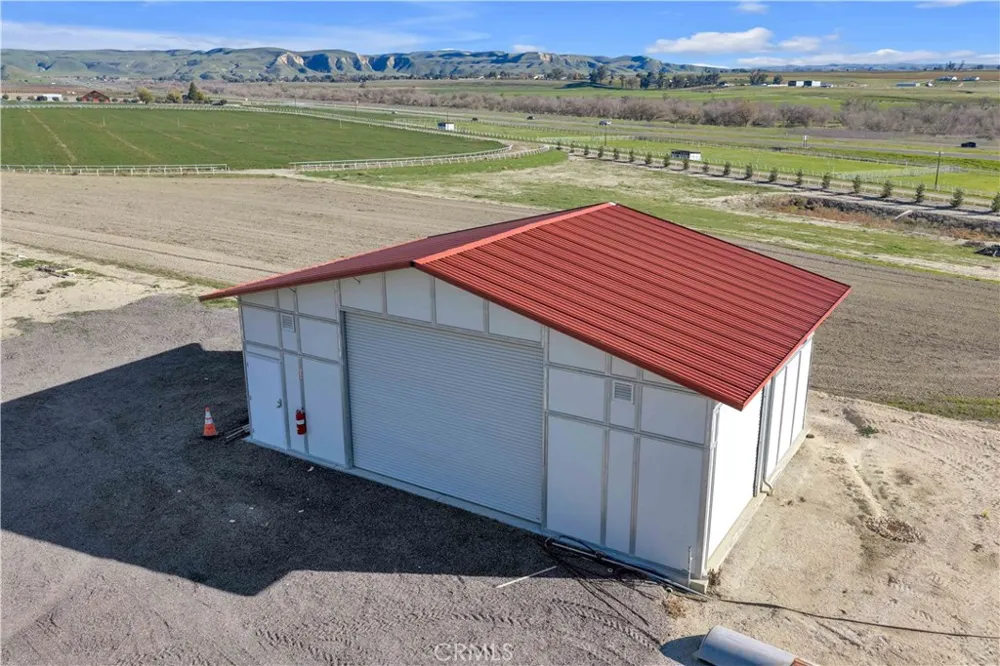 1990 E 46 Shandon, CA 93461