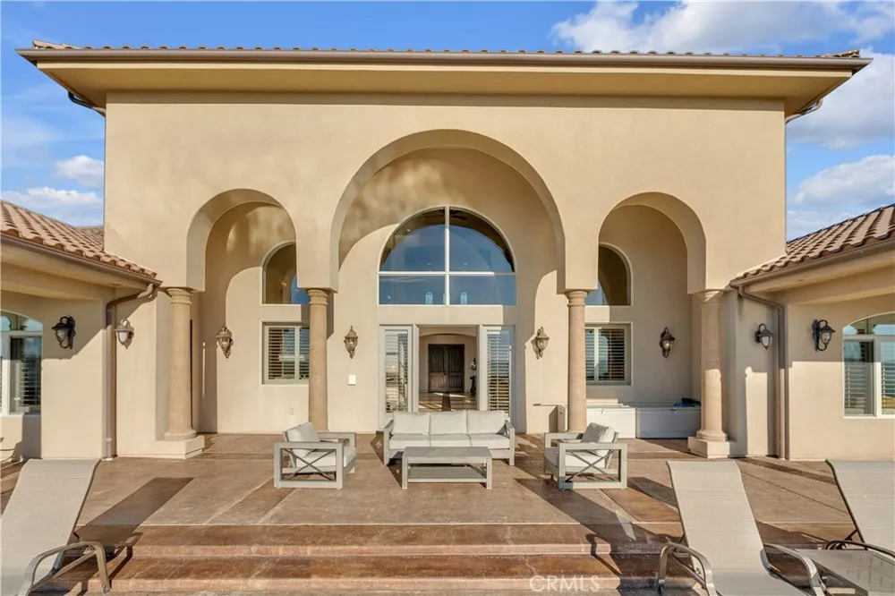 1990 E 46 Shandon, CA 93461
