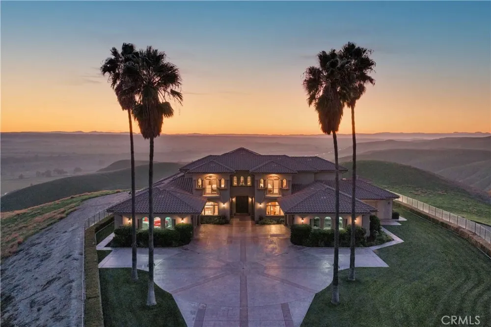 1990 E 46 Shandon, CA 93461