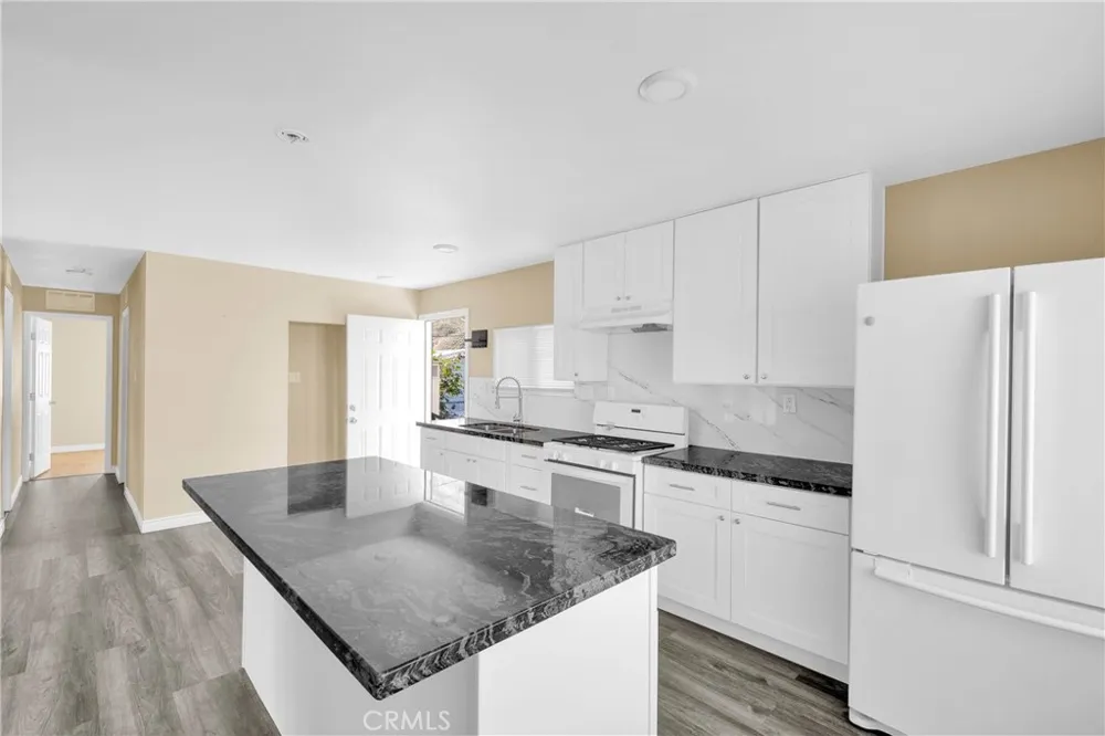51867 Lois Avenue Cabazon, CA 92230