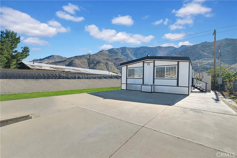 51867 Lois Avenue Cabazon, CA 92230