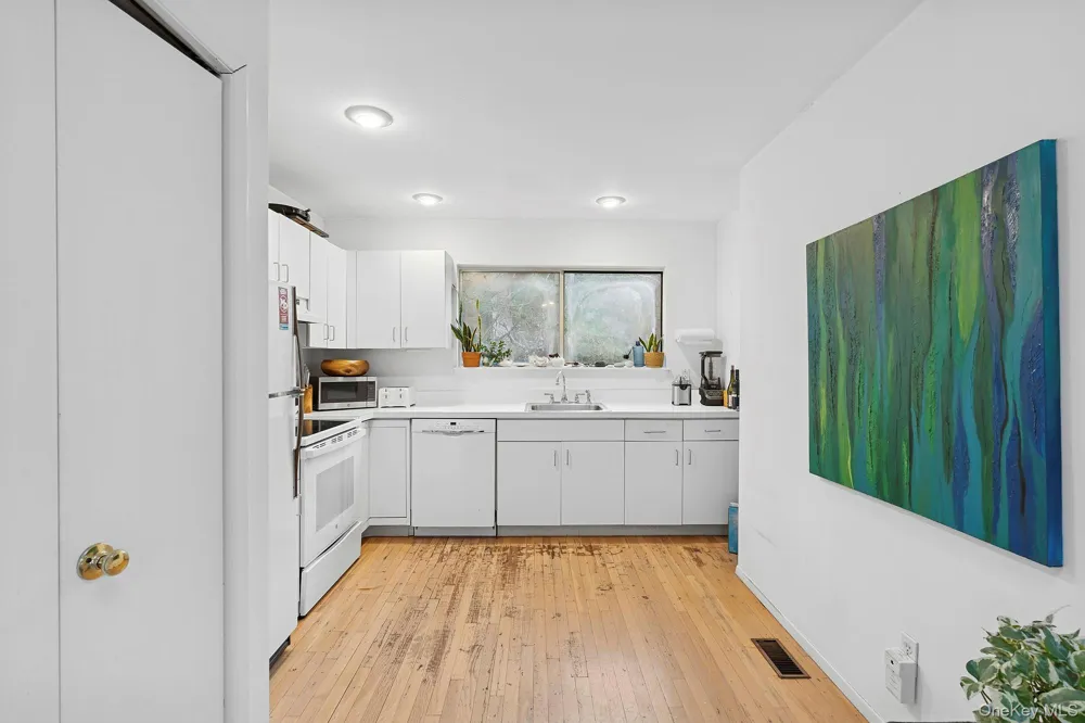54 Fox Hunt Amagansett, NY 11930