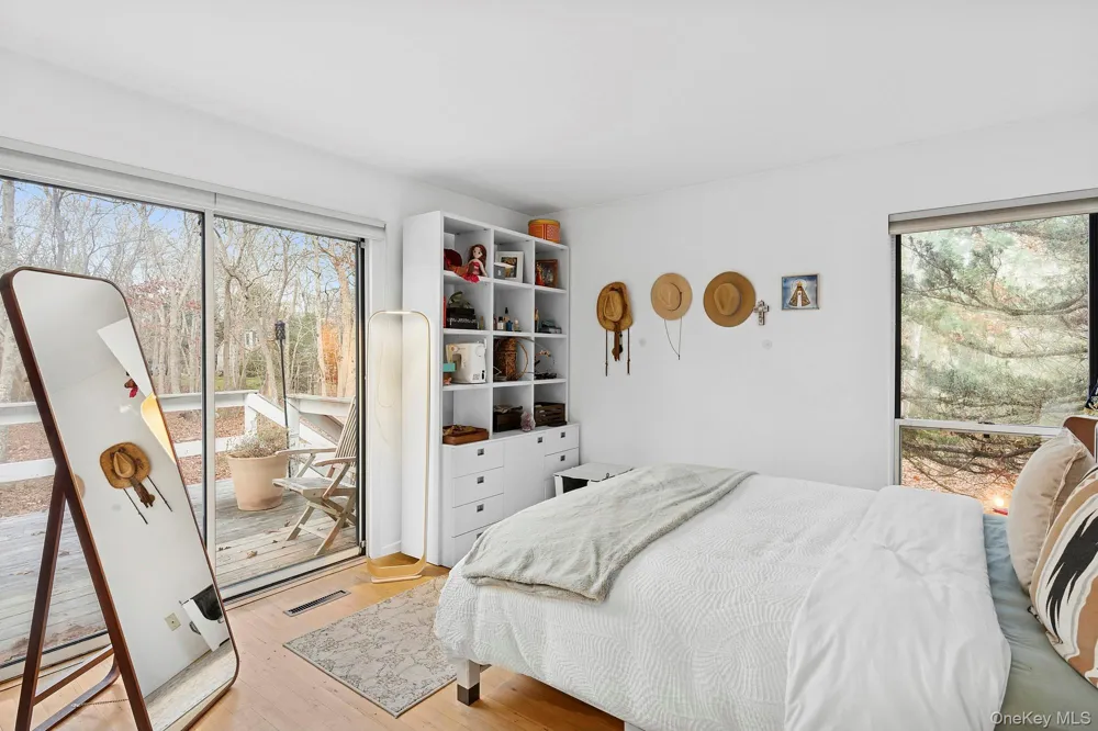 54 Fox Hunt Amagansett, NY 11930