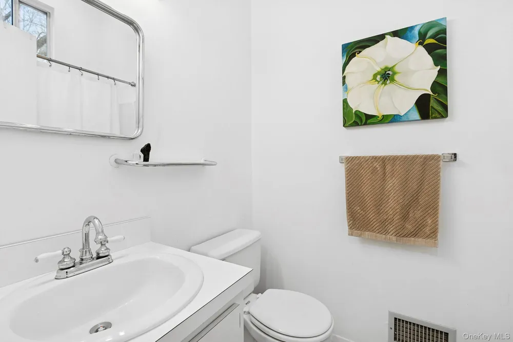 54 Fox Hunt Amagansett, NY 11930