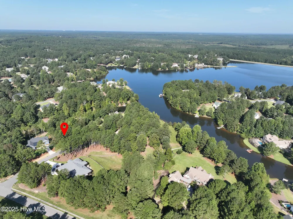 125 Troys Point West End, NC 27376