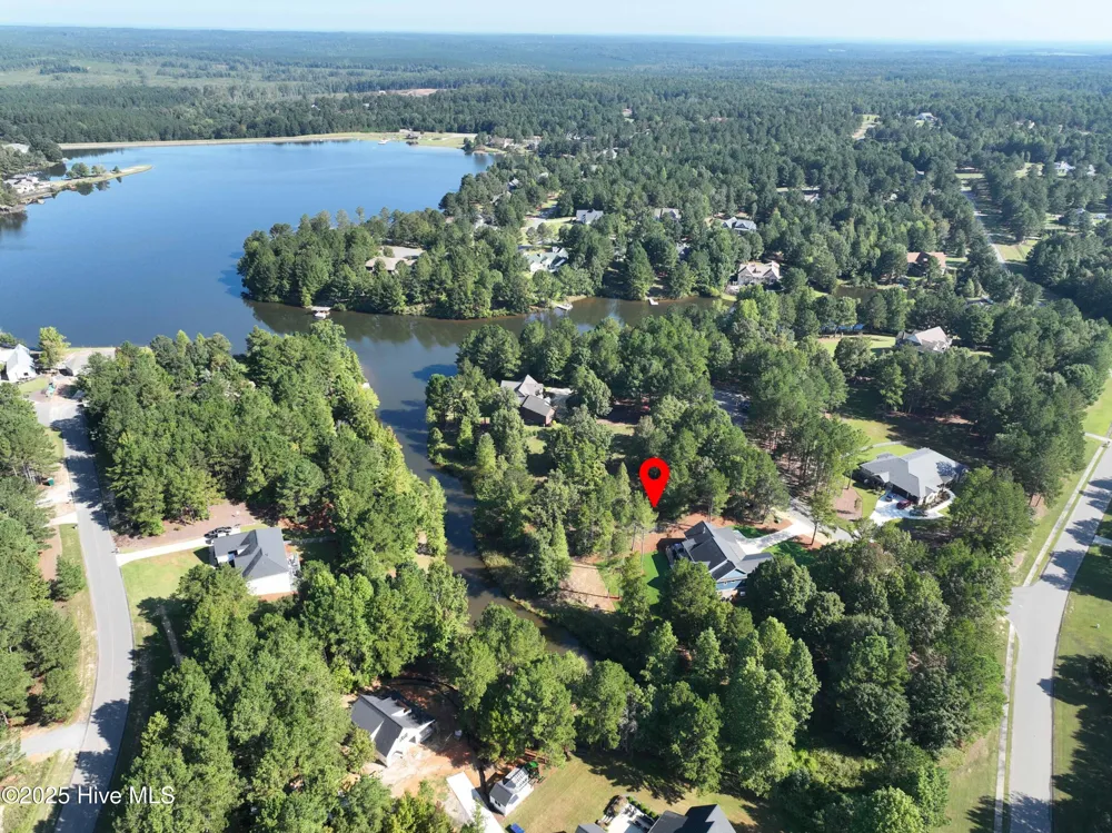 125 Troys Point West End, NC 27376