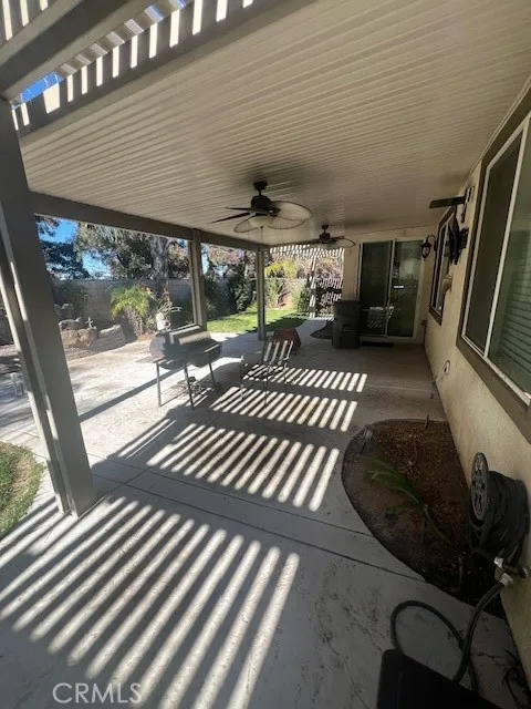 27299 Stonehurst Drive Menifee, CA 92585