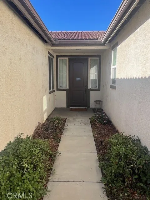 27299 Stonehurst Drive Menifee, CA 92585