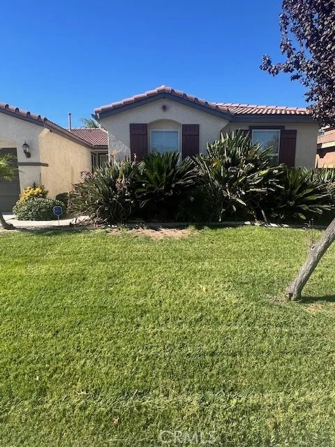 27299 Stonehurst Drive Menifee, CA 92585