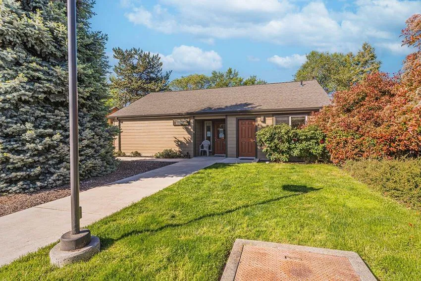 556 G Street Jacksonville, OR 97530