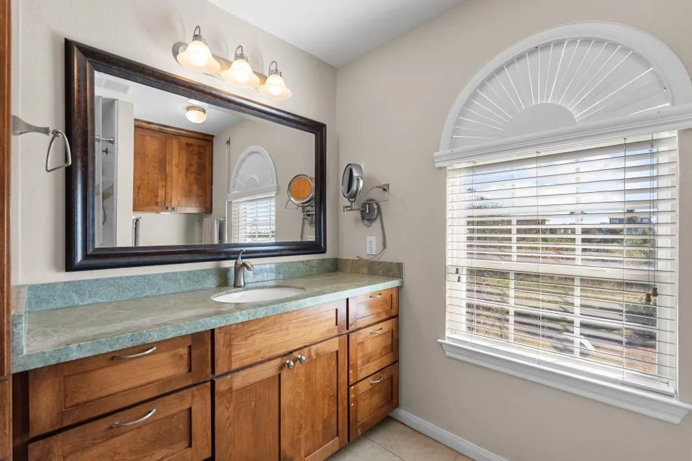2237 Avenue A San Leon, TX 77539