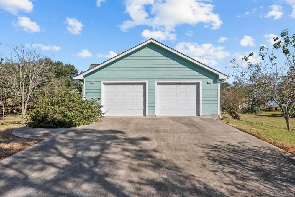 2237 Avenue A San Leon, TX 77539